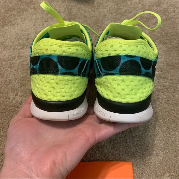 Women’s Nike 5.0 TR FIT 5 PRINT 7.5 - Picture 8 of 10